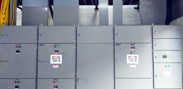 Low voltage switch gear for ULT