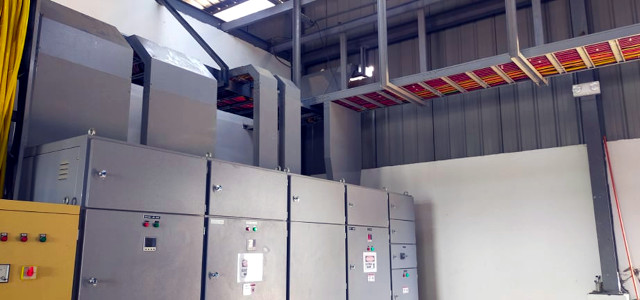 Low voltage switch gear for ULT